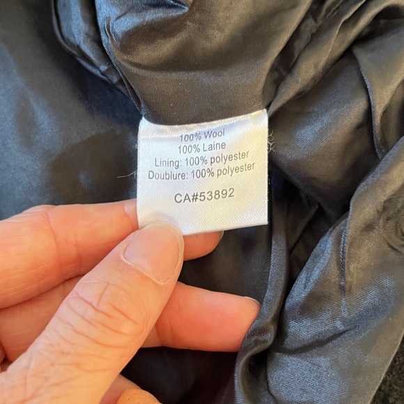 100% wool Icelandic Designs Colorful Button Black Vest size Large - Picture 5 of 6